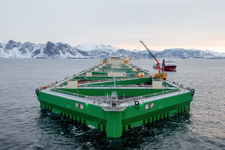 Havfarm og brønnbåt